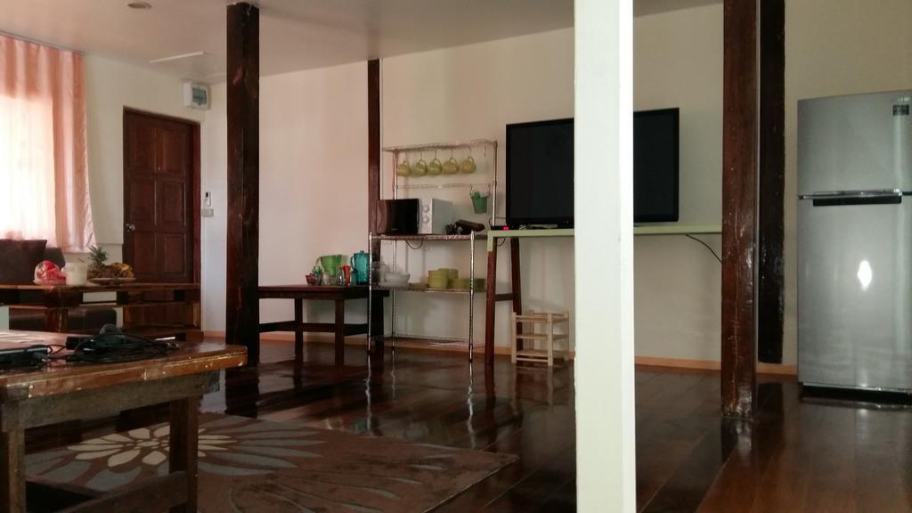Jutharat Home Phra Nakhon Si Ayutthaya Buitenkant foto