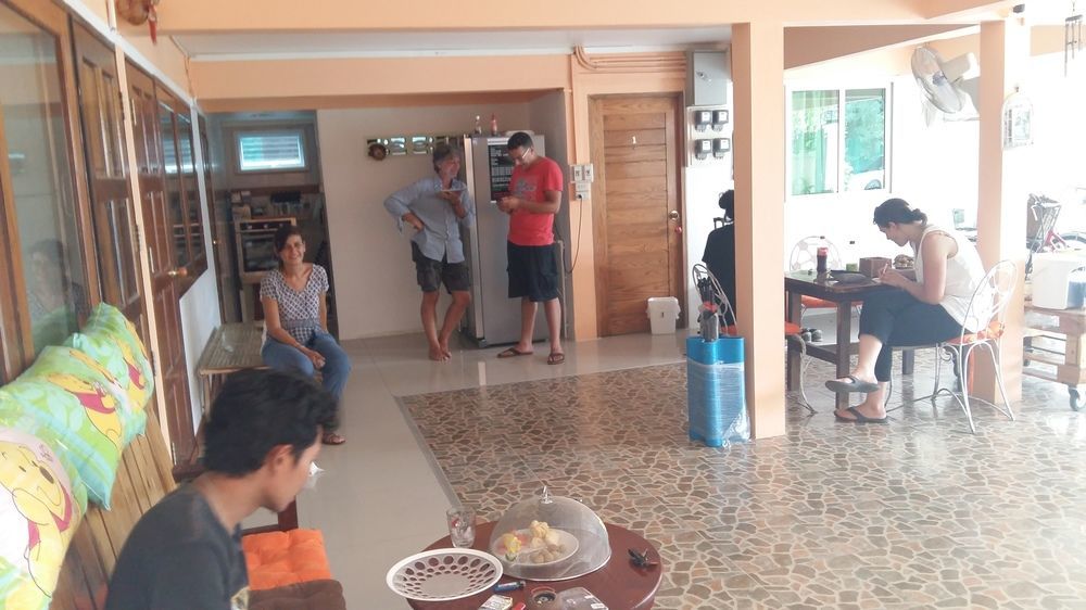 Jutharat Home Phra Nakhon Si Ayutthaya Buitenkant foto