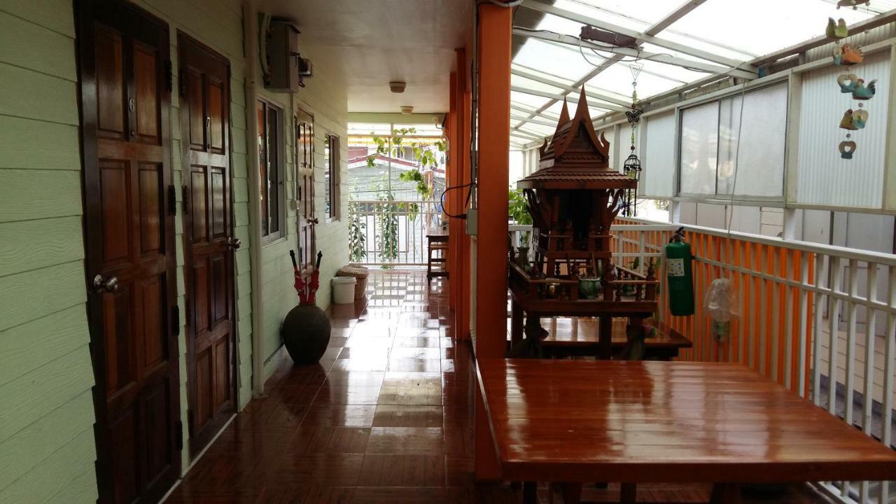 Jutharat Home Phra Nakhon Si Ayutthaya Buitenkant foto